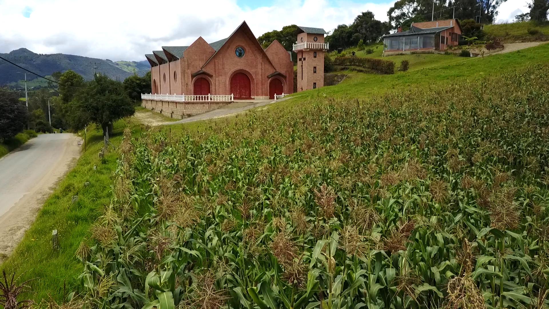 https://arquimedia.s3.amazonaws.com/273/capillas/nuestra-senora-del-carmenjpg.jpg