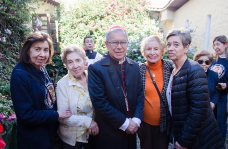 Bendición casa cural Mons. Luis José Rueda y feligreses